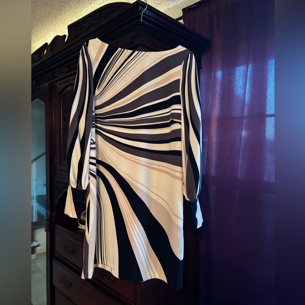 H&M Black, Cream & Beige Swirl Long-Sleeve Dress — Twist Print